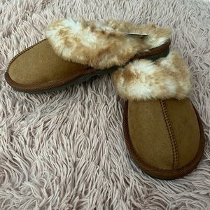 Cat & Jack girls slippers, size 2